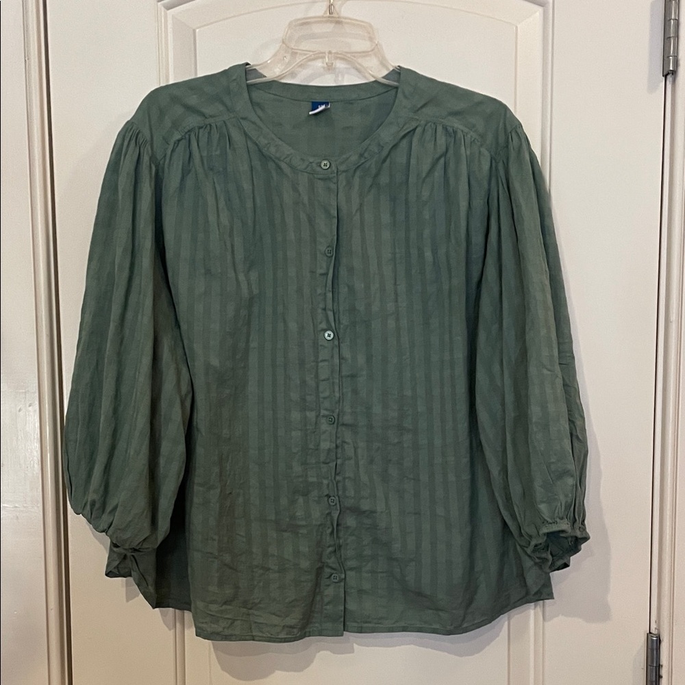 Old Navy Green Button-Up Blouse